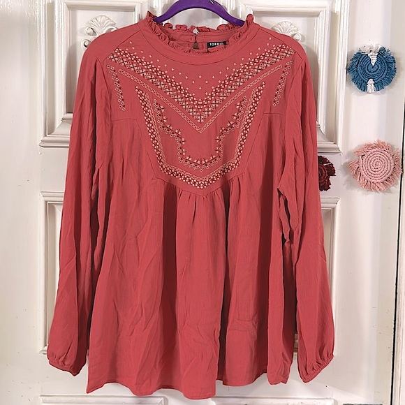 Sweet Bohemian Torrid Floral Embroidery Long-Sleeved Breezy Ruffled Neck Blouse - Picture 3 of 16